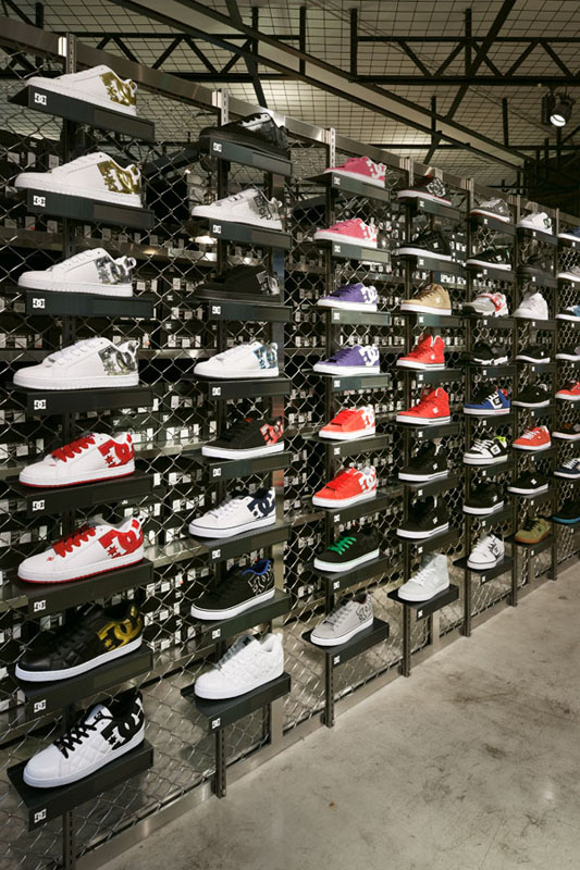 dc shoes store near me